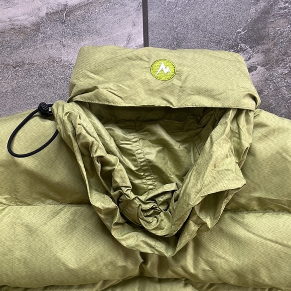 Marmot 700 Fill Down puffer cropped length pale green hood size XS - Picture 4 of 12